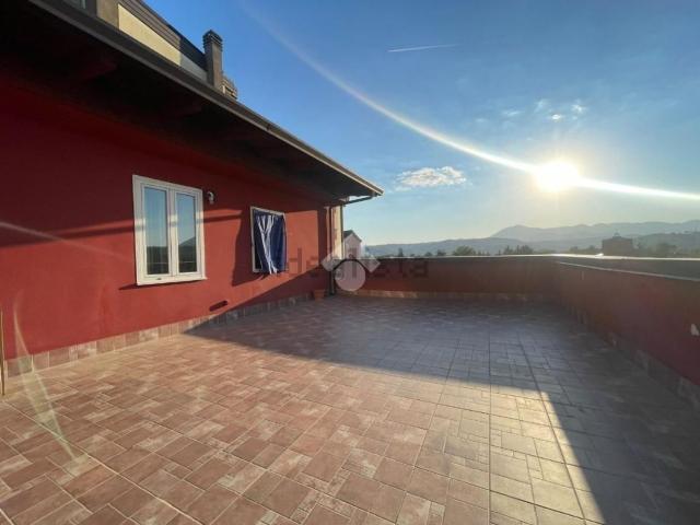 Appartamento in vendita di 75 m² in Viale Principe di Napoli, 183