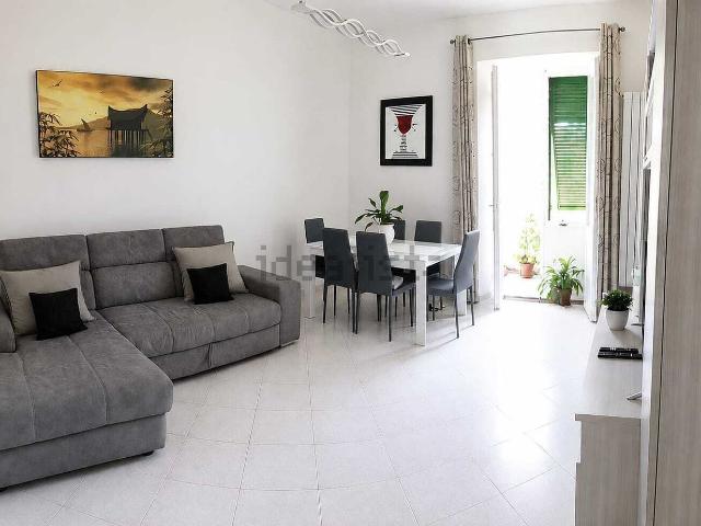 Appartamento in vendita di 75 m² in Viale Ugo Foscolo, 147