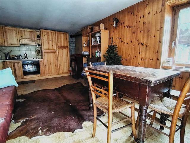 Appartamento in vendita di 76 m² in Frazione la Place
