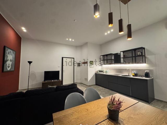 Appartamento in vendita di 76 m² in Vico San Luca, 4