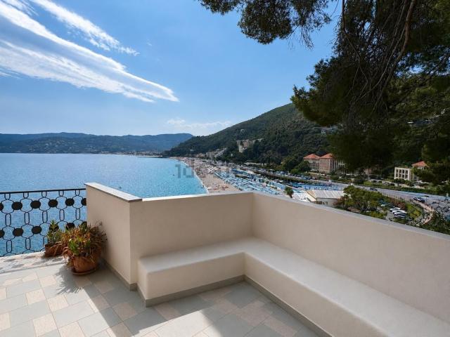Appartamento in vendita di 76 m² in Via Torre d&apos Ere, 4
