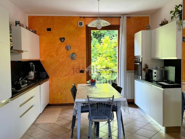 Appartamento in vendita di 76 m² in Via Vincenzo Federici, 19