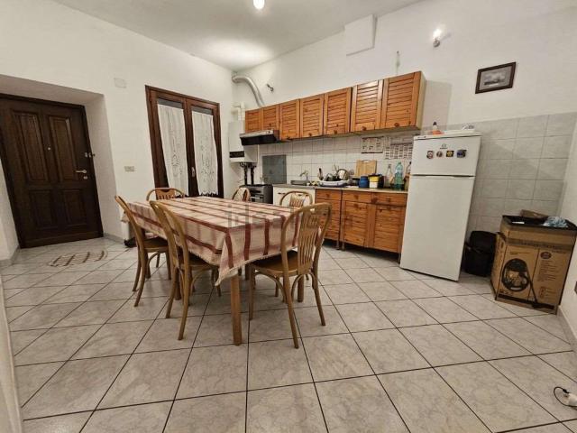 Appartamento in vendita di 76 m² in Via Carlo Marenco, 80