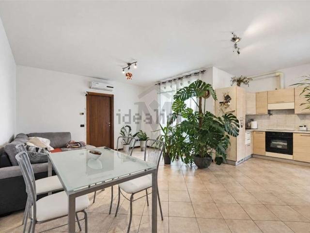 Appartamento in vendita di 76 m² in Via Carso, 61