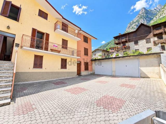 Appartamento in vendita di 76 m² in Via Cavarini