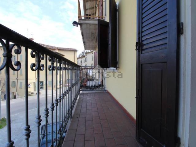 Appartamento in vendita di 76 m² in Via Crispi, 1000