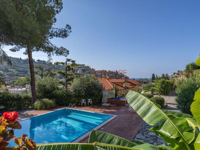 Appartamento in vendita di 76 m² in Via Defisiu, 11