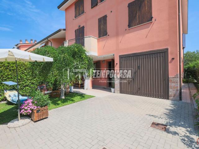 Appartamento in vendita di 76 m² in Via Don Lorenzo Milani