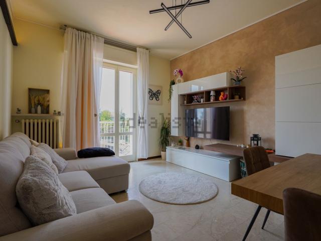 Appartamento in vendita di 76 m² in Via Emilia Ovest, 135
