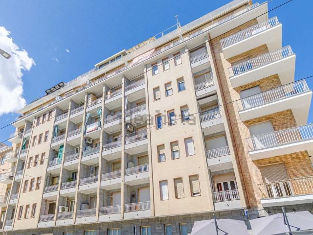 Appartamento in vendita di 76 m² in Via Genova, 4