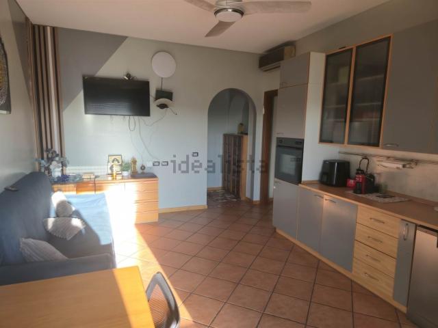 Appartamento in vendita di 76 m² in Via Monte Grappa, 60