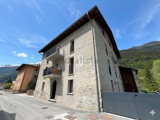 Appartamento in vendita di 76 m² in Via Nazionale, 4