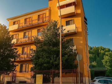Appartamento in vendita di 76 m² in Viale Marcello Federici, 30