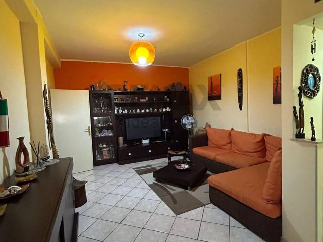 Appartamento in vendita di 76 m² in Viale Autonomia, 77