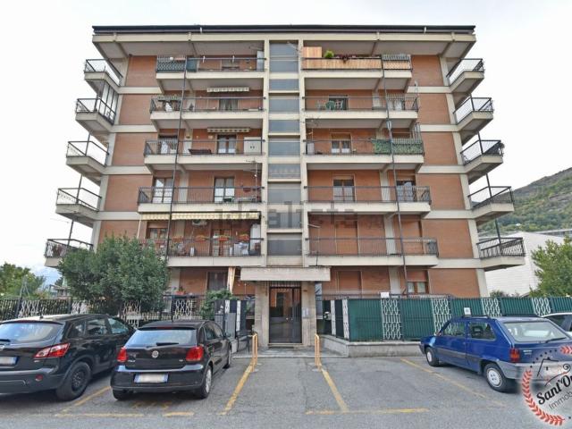 Appartamento in vendita di 78 m² in Corso Saint Martin de Corléans, 181