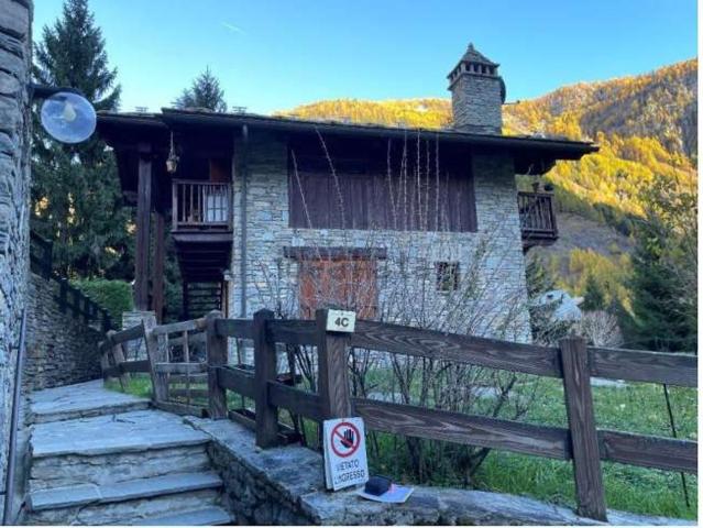 Appartamento in vendita di 78 m² in Strada della Brenva, 4