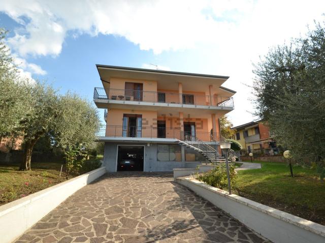 Appartamento in vendita di 78 m² in Via Tione