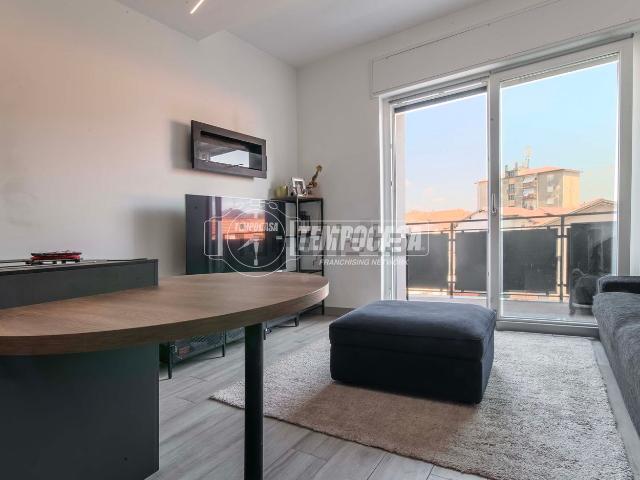 Appartamento in vendita di 78 m² in Via Torino, 2