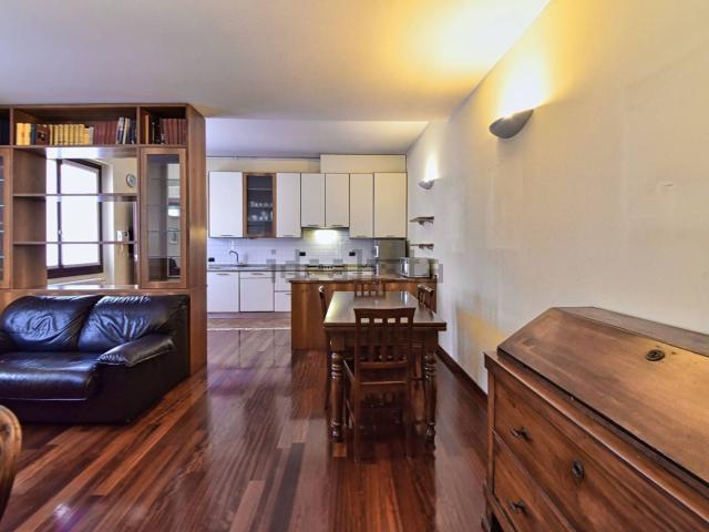 Appartamento in vendita di 78 m² in Via Trento Trieste