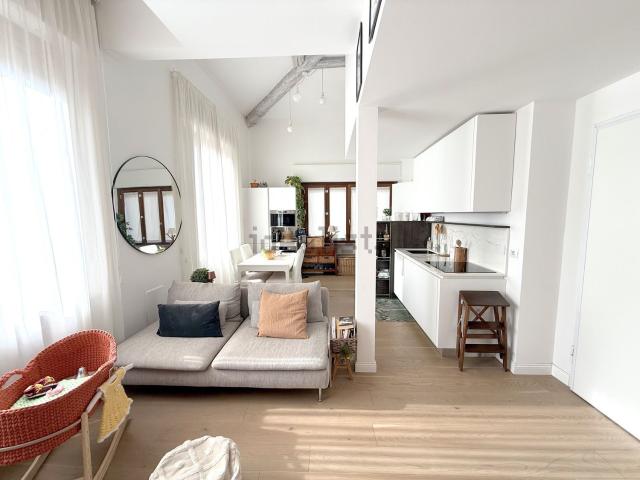 Appartamento in vendita di 78 m² in Via Trieste