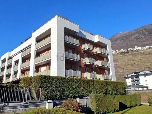 Appartamento in vendita di 78 m² in Via Ventina