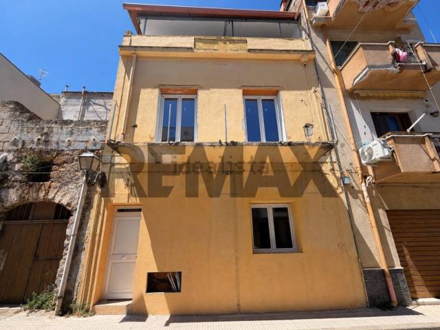 Appartamento in vendita di 78 m² in Via Archimede, 132
