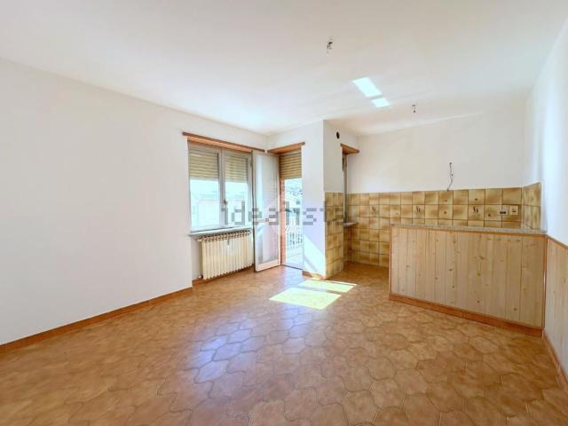 Appartamento in vendita di 78 m² in Via Combattenti, 21