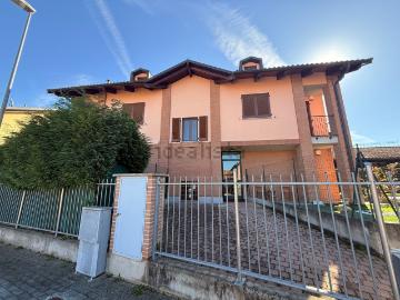 Appartamento in vendita di 78 m² in Via Don Zappino, 34
