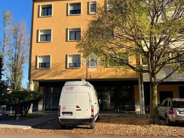 Appartamento in vendita di 78 m² in Via F. Petrarca, 20