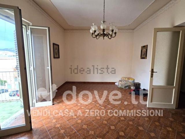 Appartamento in vendita di 78 m² in Via Francesco Petrarca, 5