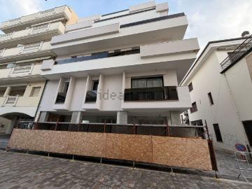 Appartamento in vendita di 78 m² in Via Giosuè Carducci, 118