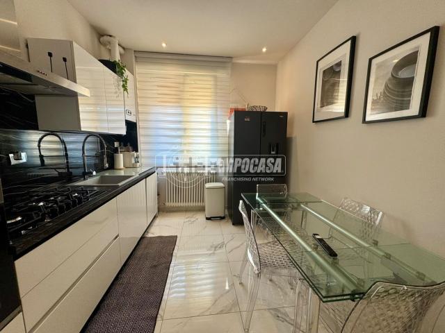 Appartamento in vendita di 78 m² in Via Giacomo Puccini, 9