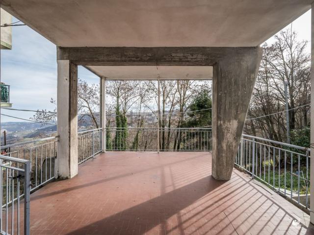 Appartamento in vendita di 78 m² in Via Giardini Nord