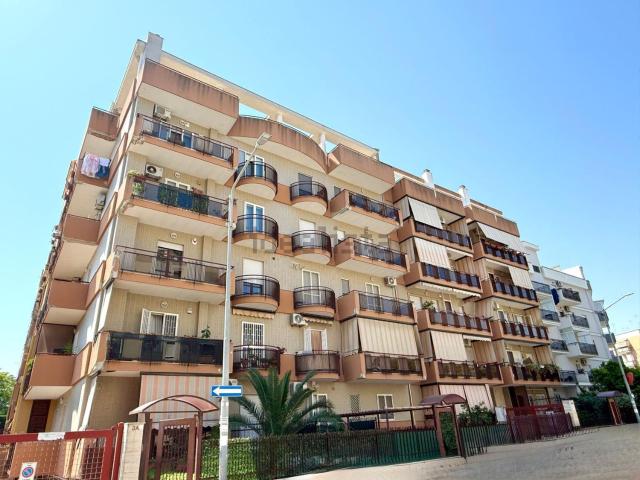 Appartamento in vendita di 105 m² in Via Giuseppe Alberto Pugliese, 3