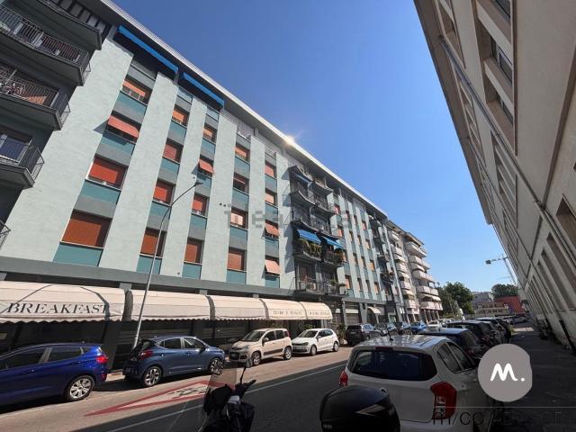 Appartamento in vendita di 78 m² in Via Molinari, 49