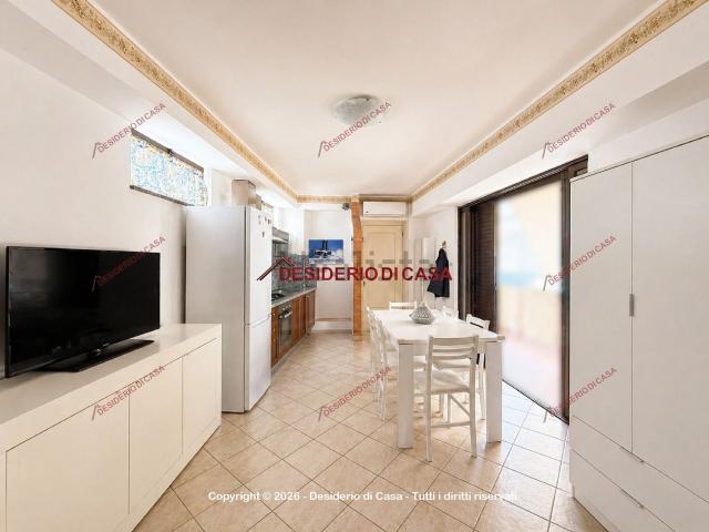 Appartamento in vendita di 78 m² in Via Naxos, 239