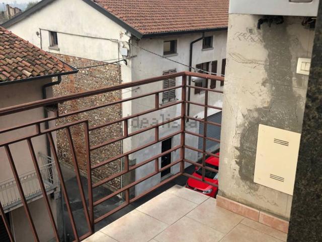 Appartamento in vendita di 78 m² in Via Padana