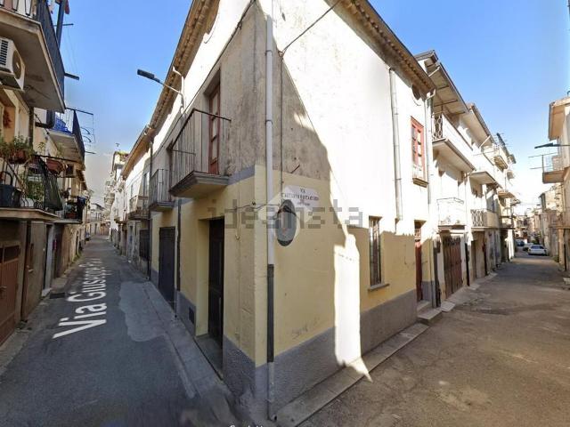 Appartamento in vendita di 78 m² in Via Sant&apos Antonio, 30