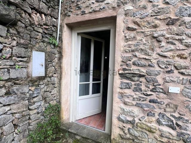 Appartamento in vendita di 78 m² in Via San Genesio