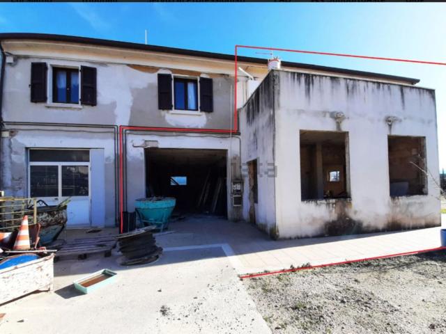 Appartamento in vendita di 79 m² in Circonvallazione le Grazie