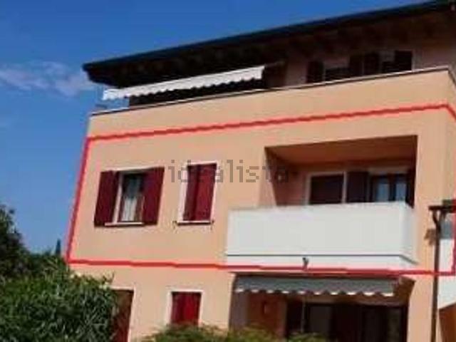 Appartamento in vendita di 79 m² in Via Tenente Zanon