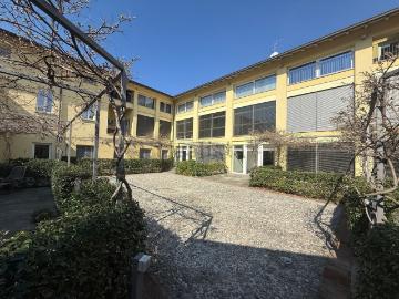 Appartamento in vendita di 79 m² in Via al Monte, 4