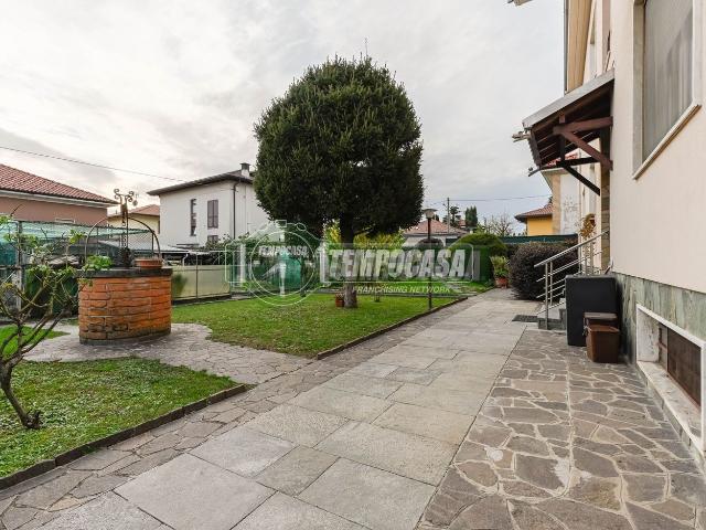 Appartamento in vendita di 79 m² in Via Belvedere, 13