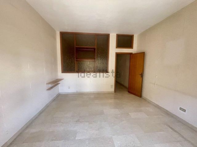 Appartamento in vendita di 79 m² in Via Cesare Battisti