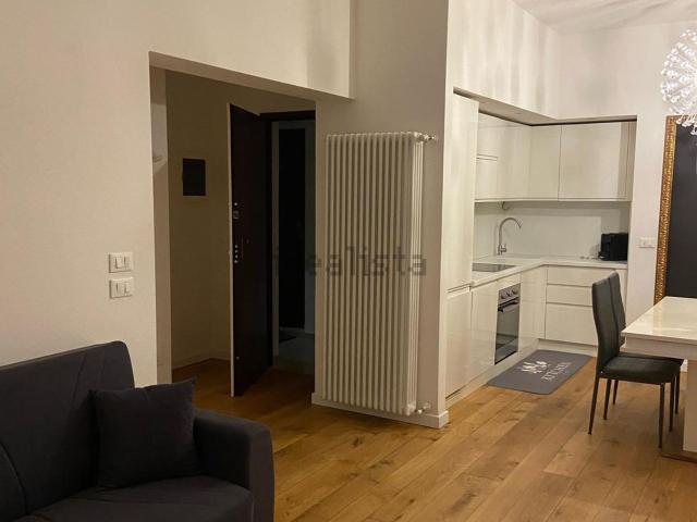 Appartamento in vendita di 79 m² in Via Cesare Battisti