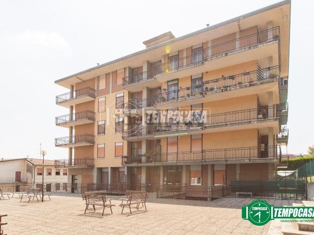 Appartamento in vendita di 79 m² in Via Circonvallazione, 11