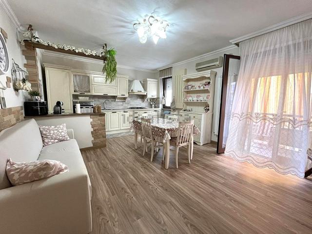 Appartamento in vendita di 79 m² in Via Deliceto