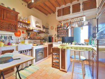 Appartamento in vendita di 79 m² in Via di Lucignano
