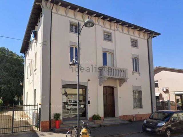 Appartamento in vendita di 79 m² in Via Emilia Interna, 171
