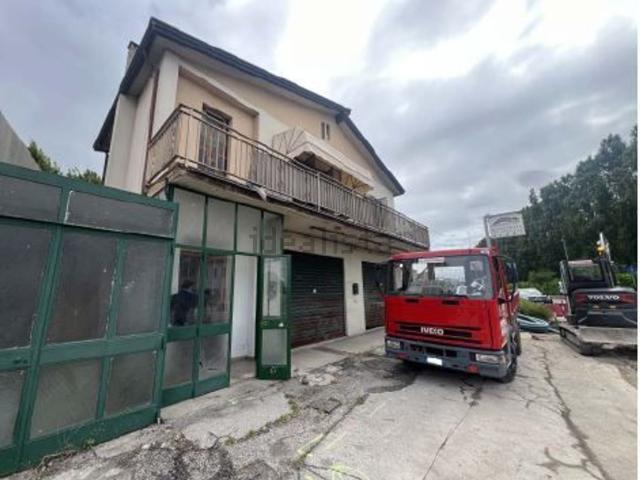 Appartamento in vendita di 79 m² in Via Noventana, 103